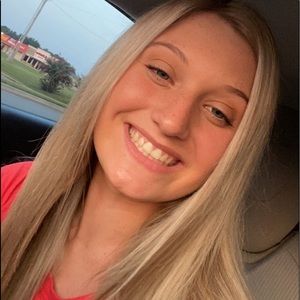 Meet your Posher, Mallory